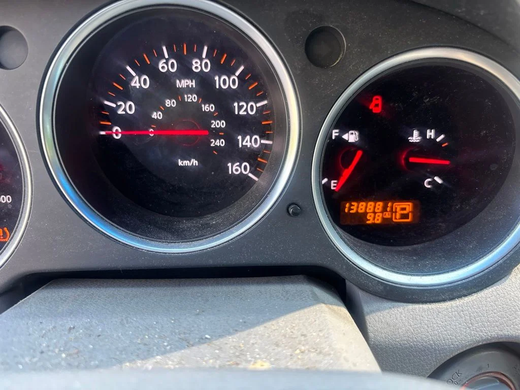 Used 2007 Silver Nissan 3.5 SL image 29