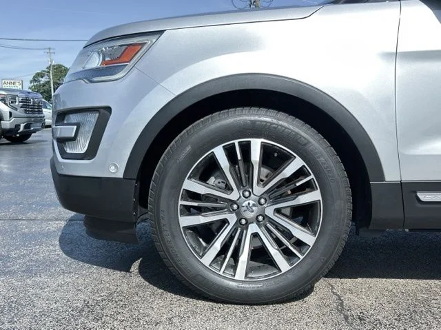 2016 Ford Explorer Platinum - Photo 17