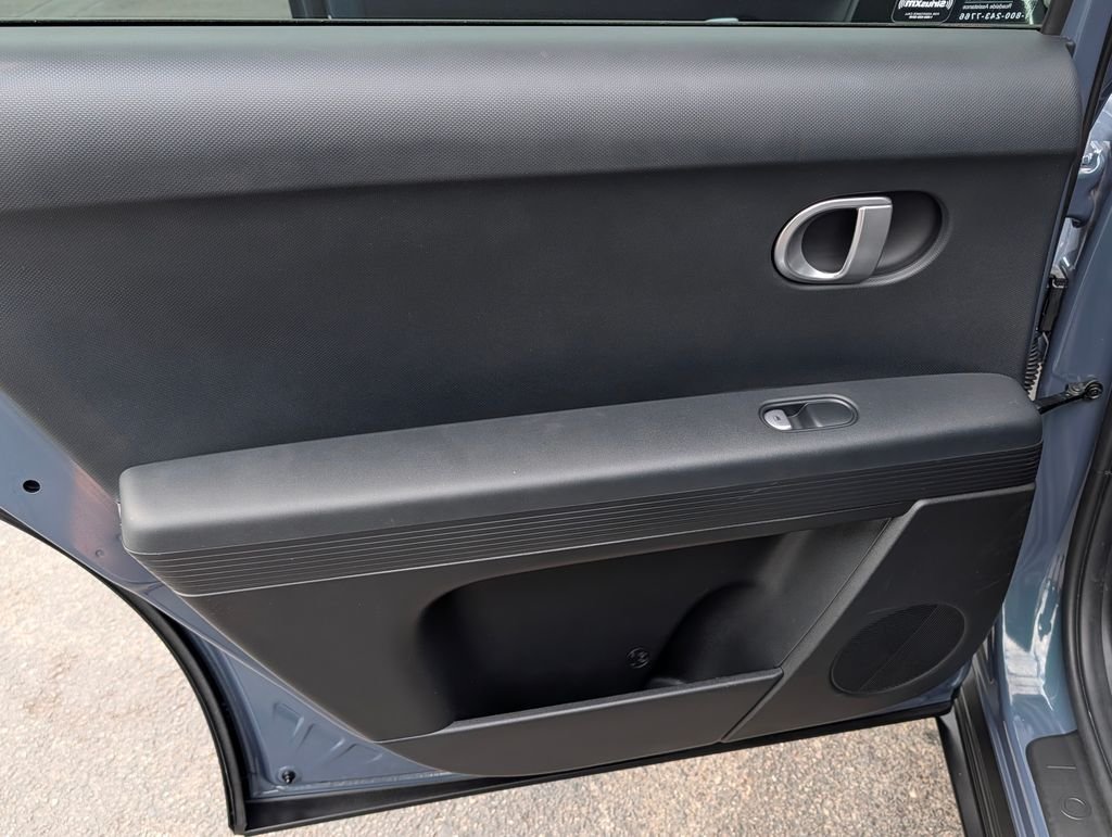 2024 Hyundai IONIQ 5 SE - Photo 14