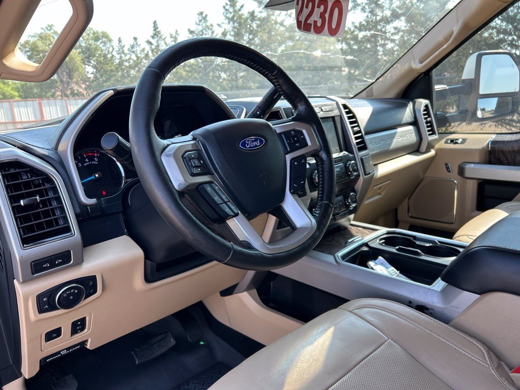 Used 2019 Oxford White Ford Lariat image 15