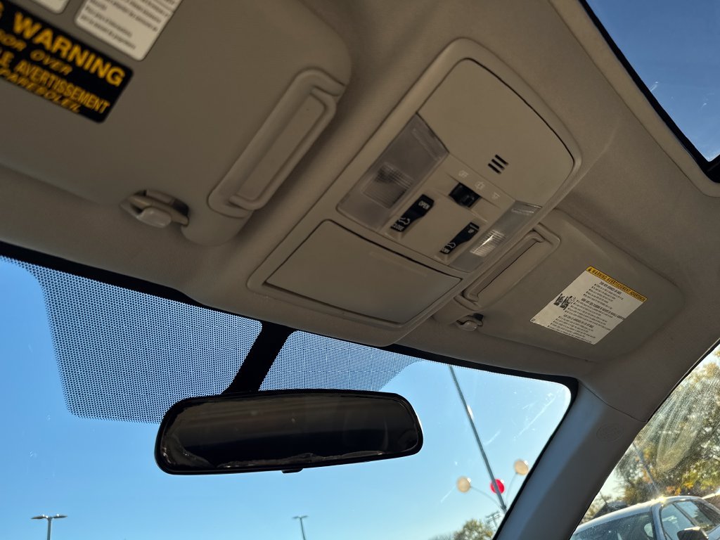 Used 2016 Blue Toyota XLE image 31