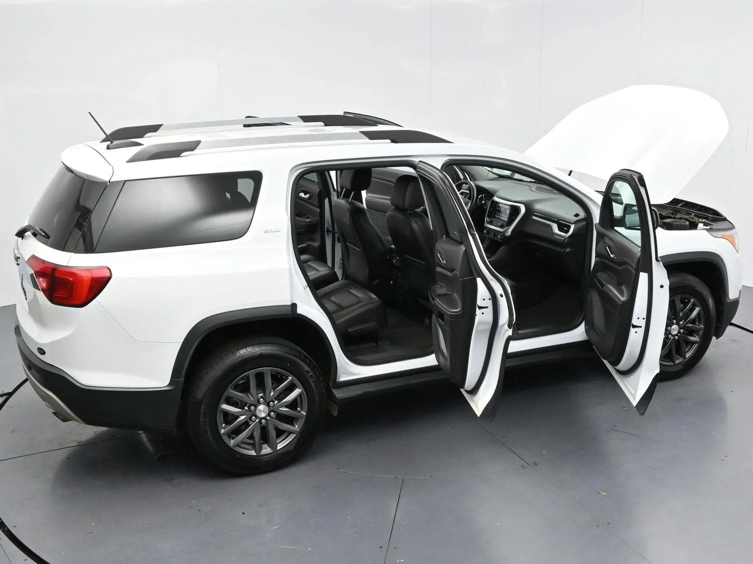 Used 2019 Summit White GMC SLT image 40