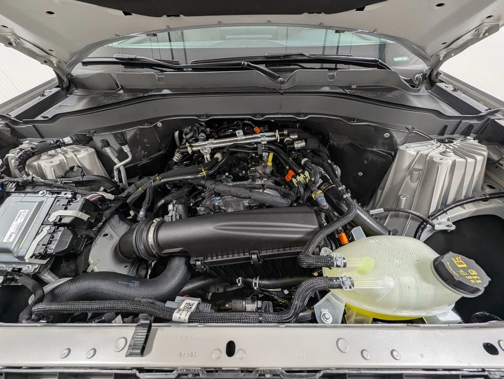 New 2026 Space White Metallic Ford Active image 26