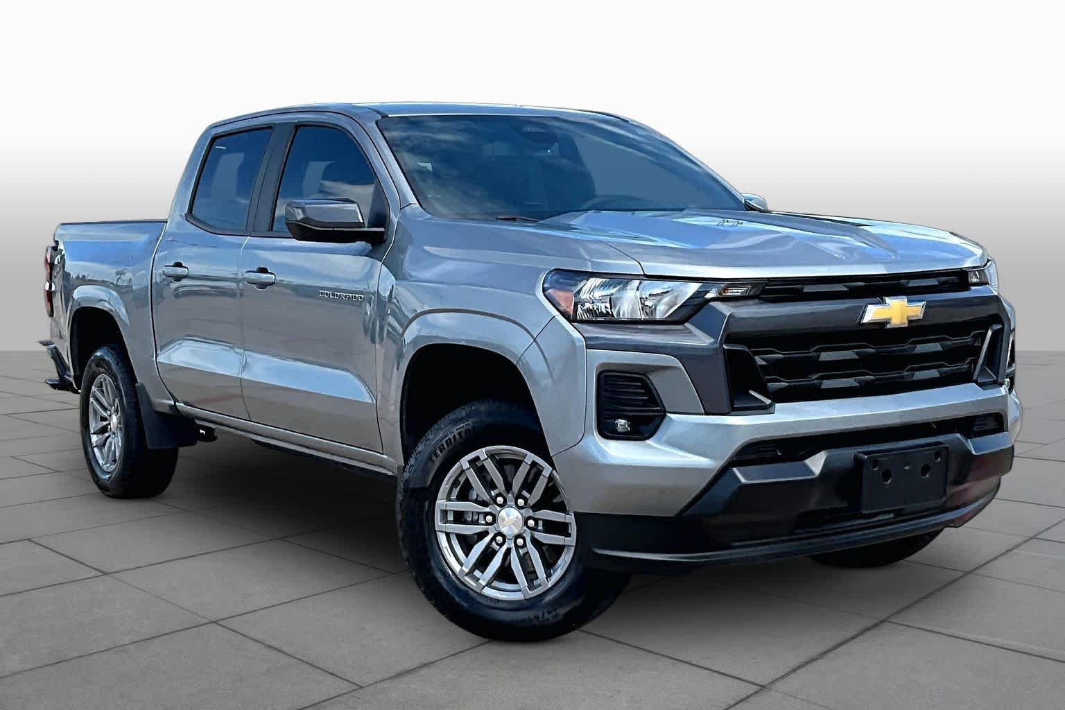 Used 2024 Sterling Gray Metallic Chevrolet 2WD LT image 4