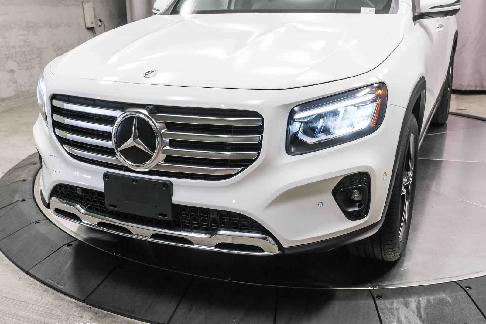 New 2026 Polar White Mercedes-Benz GLB 250 image 52