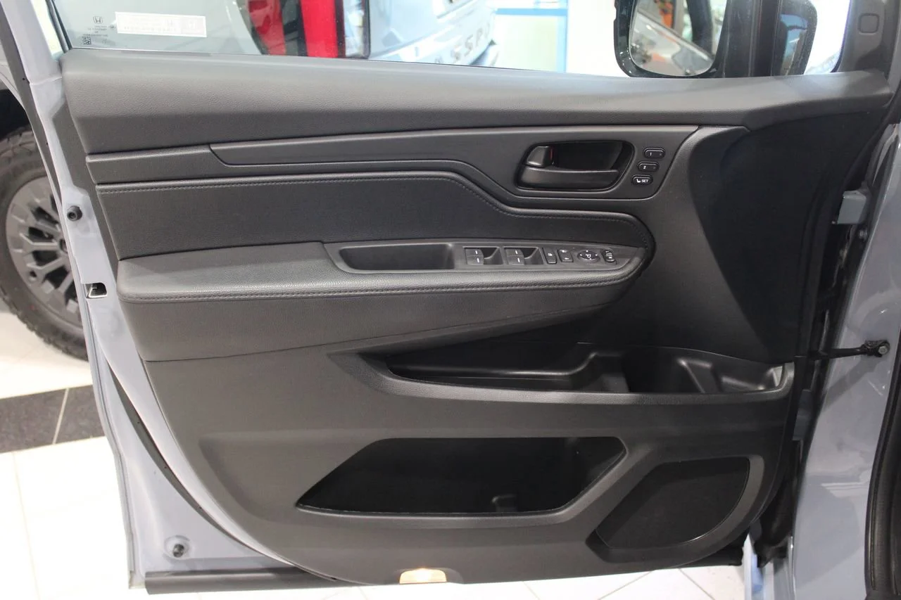 2023 Honda Odyssey SPORT - Photo 46
