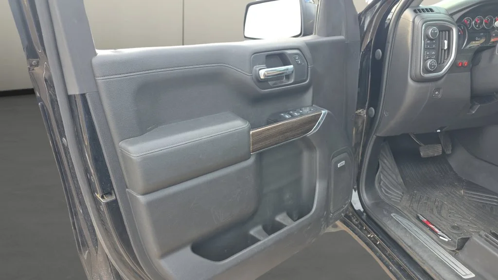 Used 2020 Black Chevrolet LT Trail Boss image 16