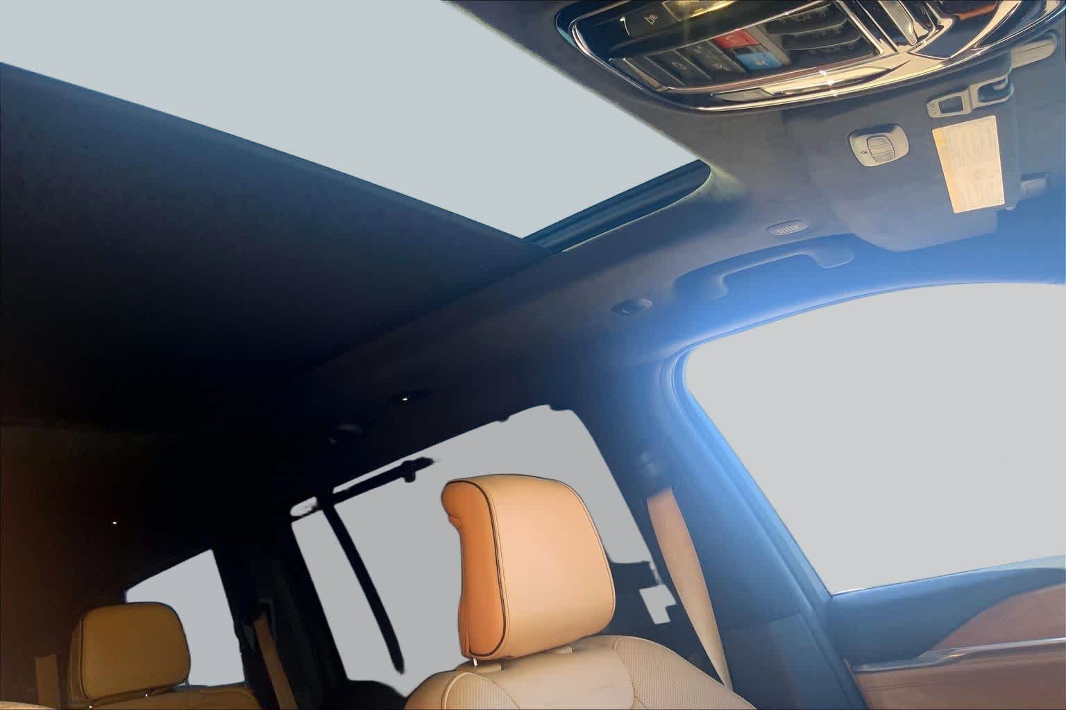 Used 2023 Bright White Clearcoat Jeep Summit Reserve image 14