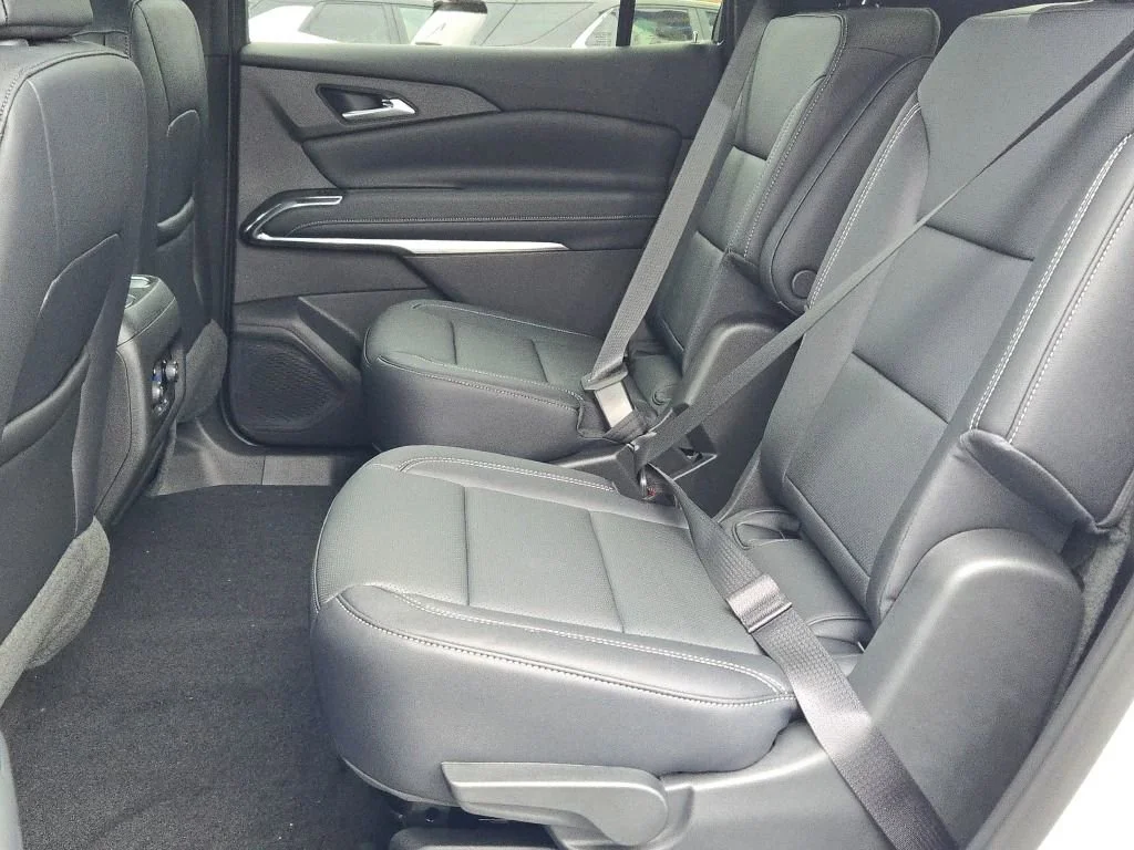2026 Chevrolet Traverse LT - Photo 18