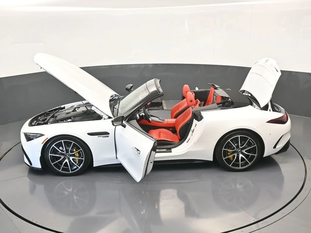 Used 2022 White Mercedes-Benz SL 63 AMG® image 75