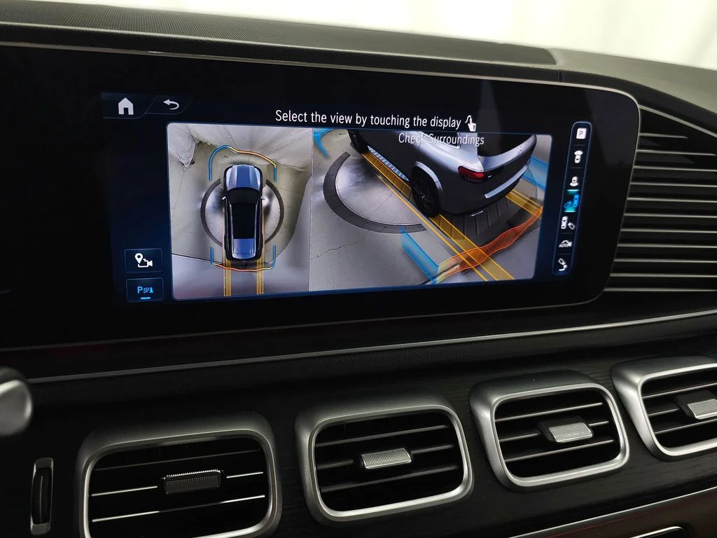Used 2024 White Mercedes-Benz GLS 450 image 31