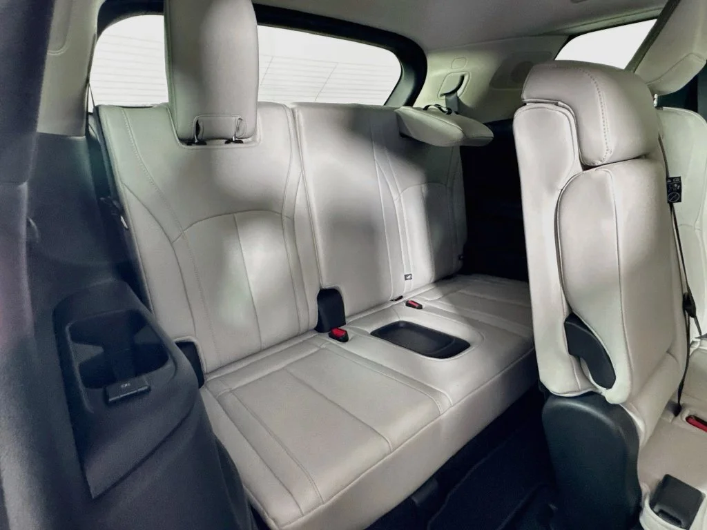 Certified Used 2026 Green INFINITI LUXE image 38