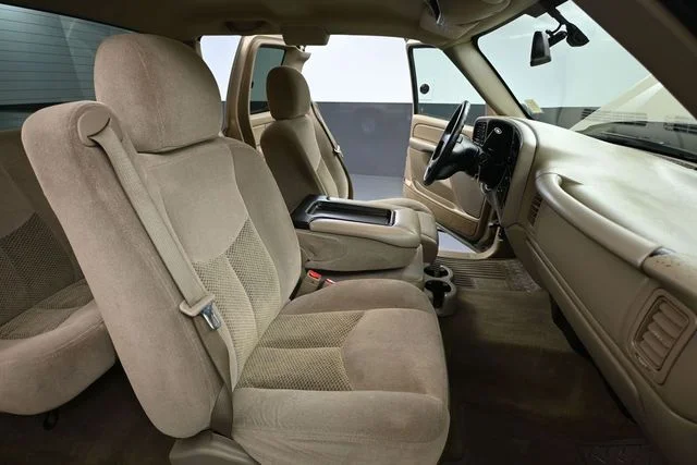 Used 2004 Beige Chevrolet Z71 image 35