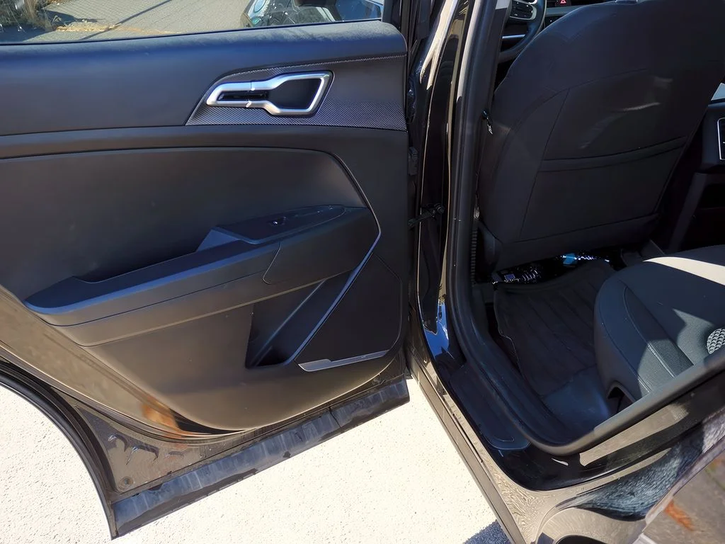 2023 Kia Sportage LX - Photo 30