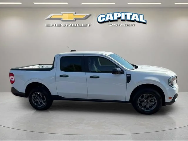 Used 2025 White Ford XLT image 7