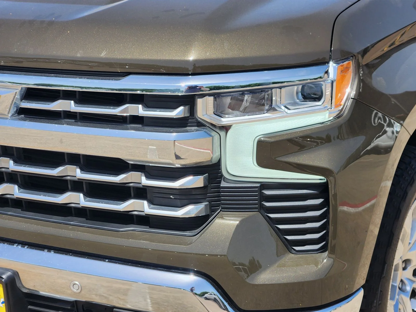 Used 2024 Brown Chevrolet LTZ image 7