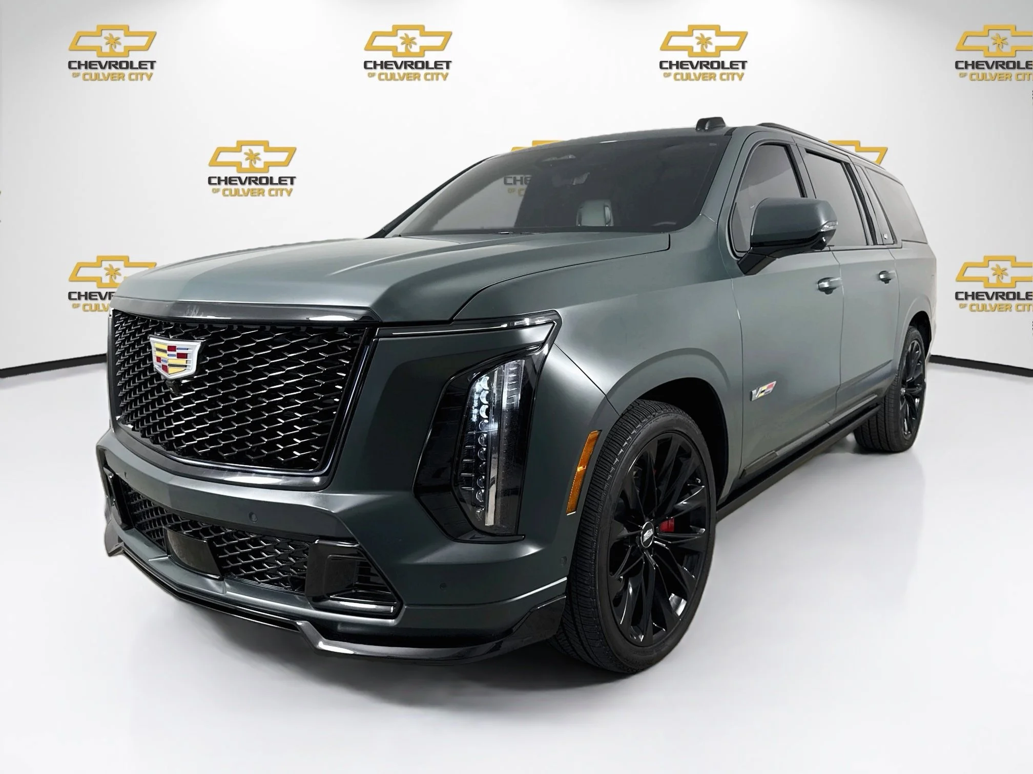 Used 2025 Aegean Stone Cadillac Escalade-V ESV image 3