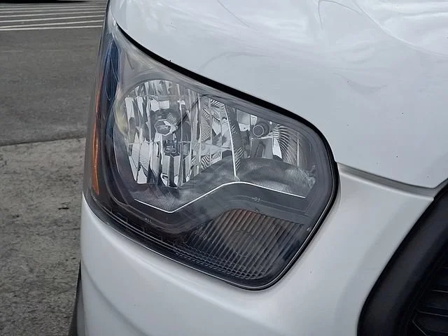 Used 2021 White Ford  image 11