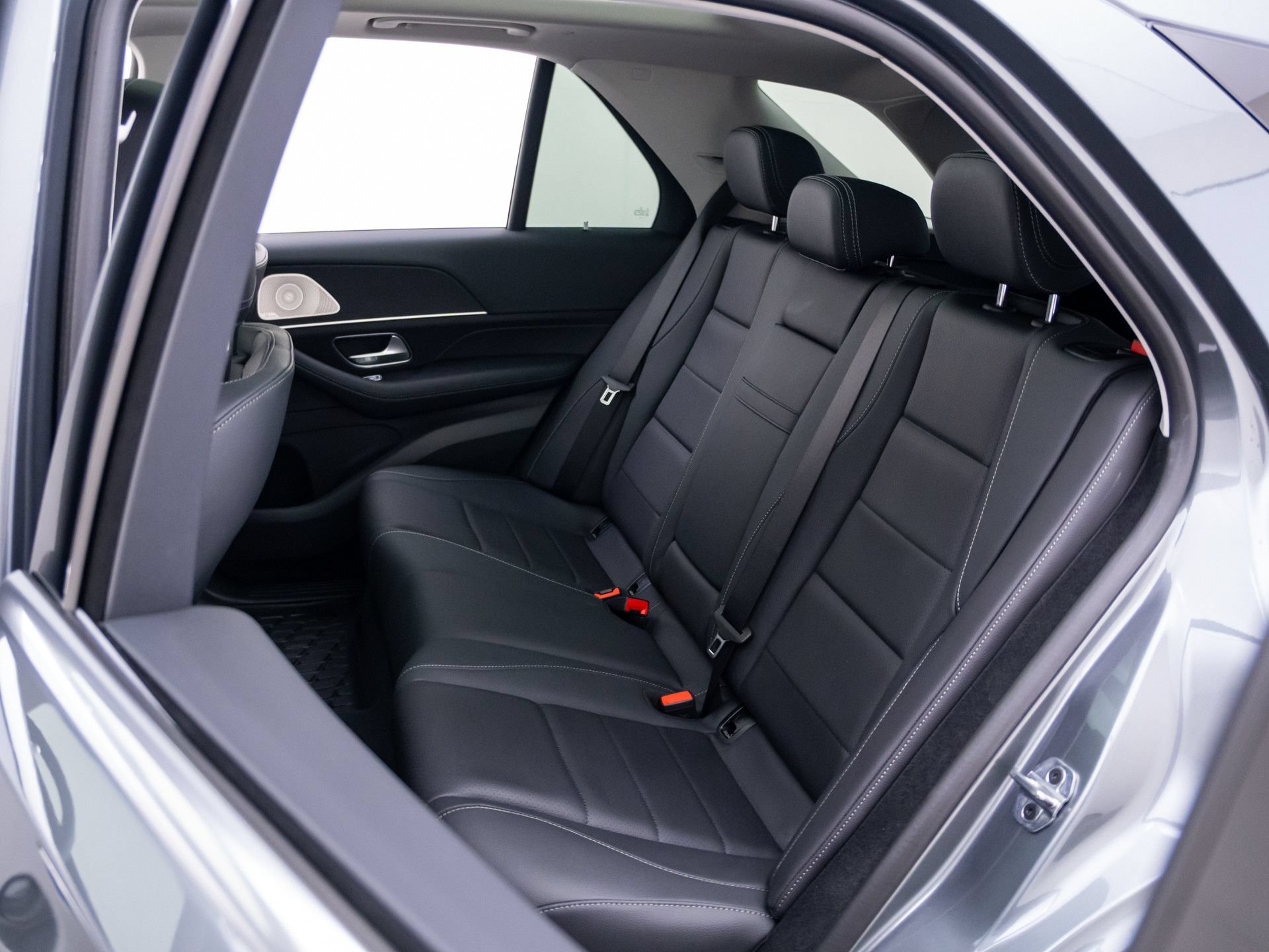 New 2026 Selenite Grey Metallic Mercedes-Benz GLE 450 image 59