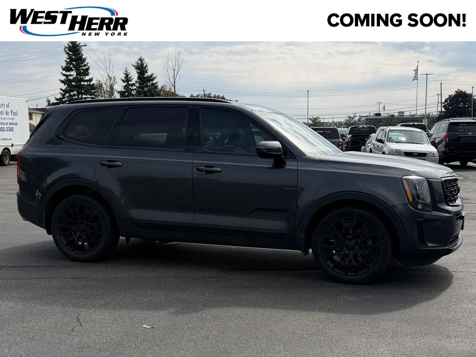 Used 2021 Gravity Gray Kia EX image 1