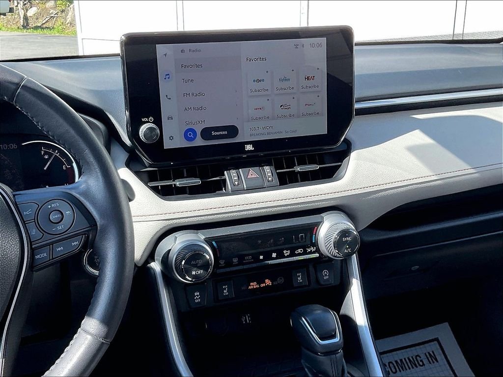 Used 2025 Blueprint Toyota XLE Premium image 18