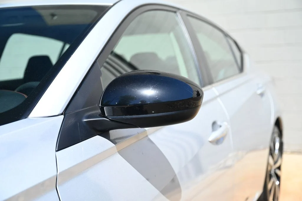 2022 Nissan Altima SR - Photo 9