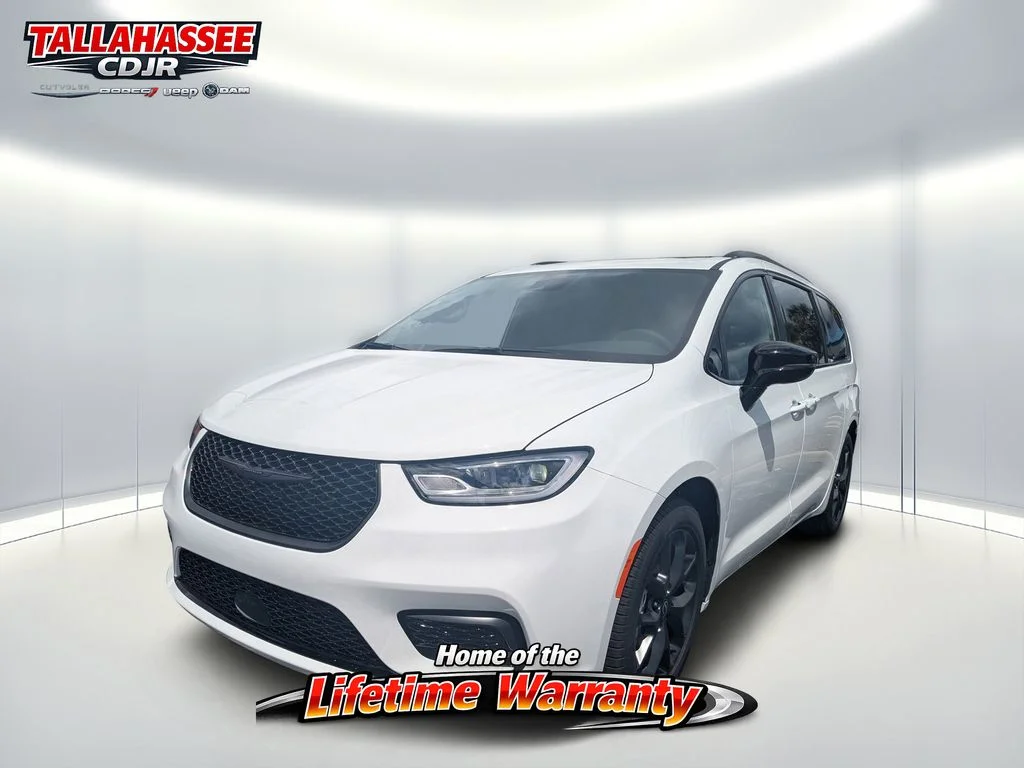 2026 Chrysler Pacifica Limited - Photo 8