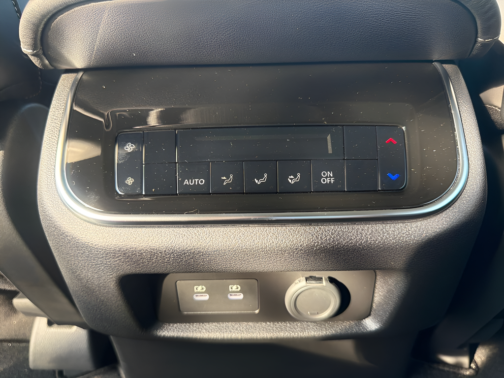 2026 Nissan Armada SV - Photo 23