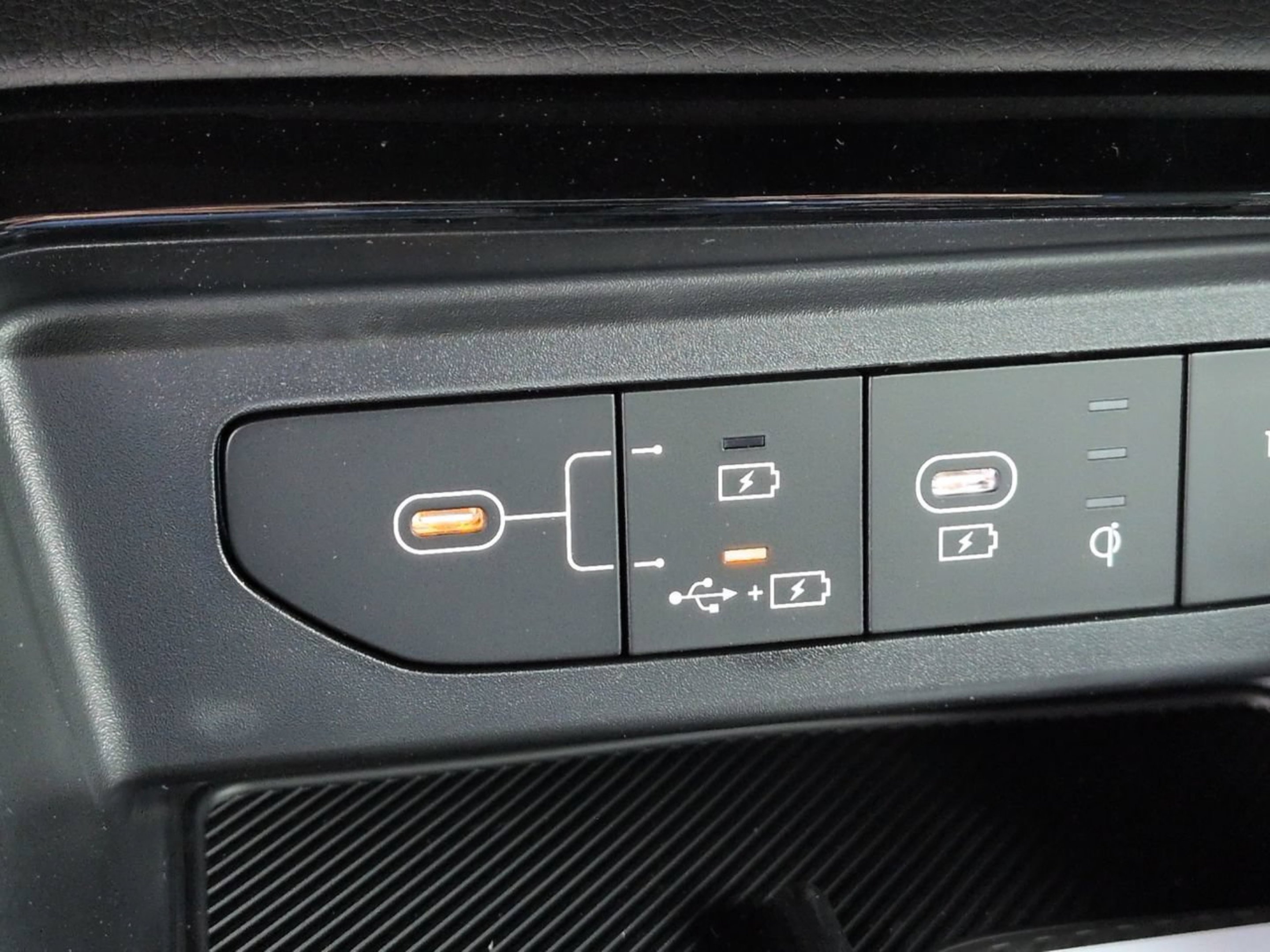 New 2026 Snow White Pearl Kia GT-Line FWD image 35
