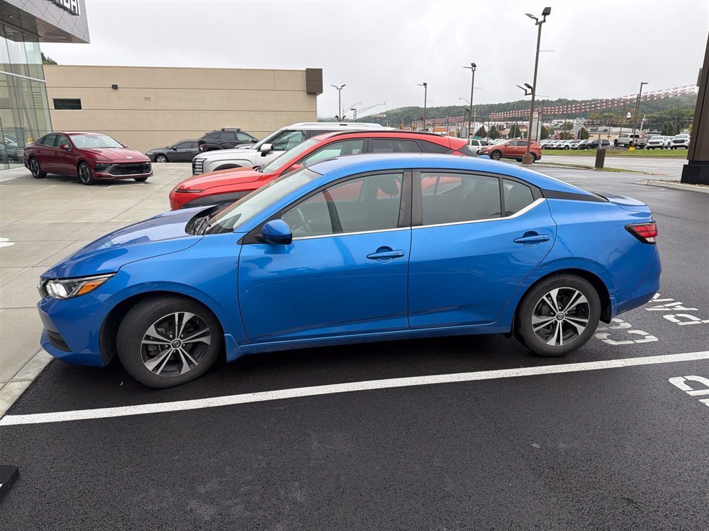 Used 2022 Blue Nissan SV image 12