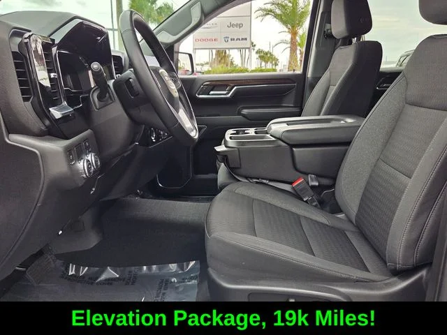 Used 2023 Blue GMC Elevation image 11