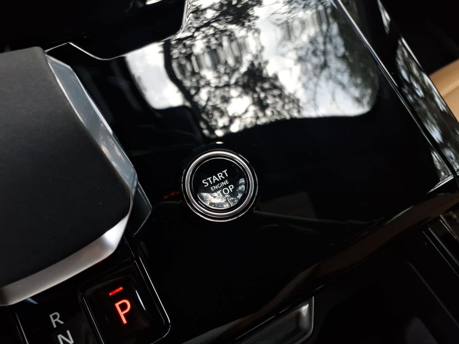 New 2026 Carpathian Grey LAND ROVER Dynamic SE image 15