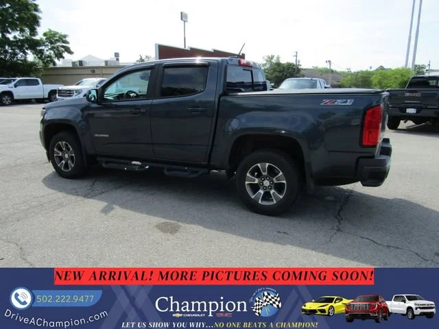 Used 2019 SHADOW GRAY METALLIC Chevrolet 4WD Z71 image 7