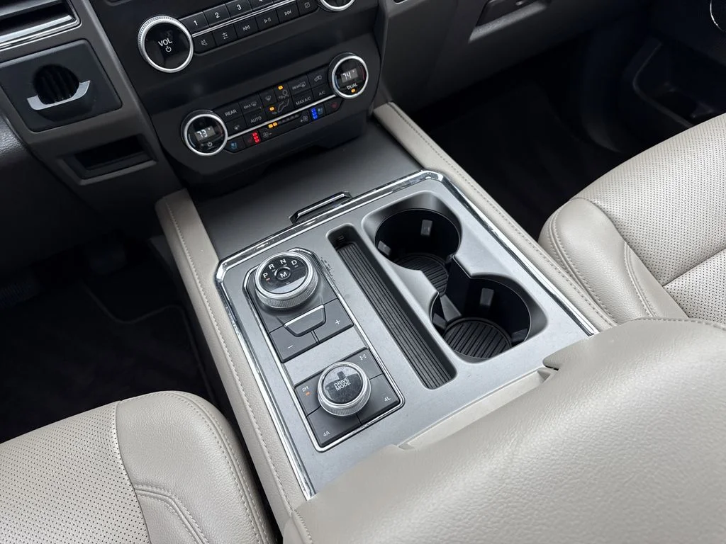 Used 2021 Oxford White Ford XLT image 14