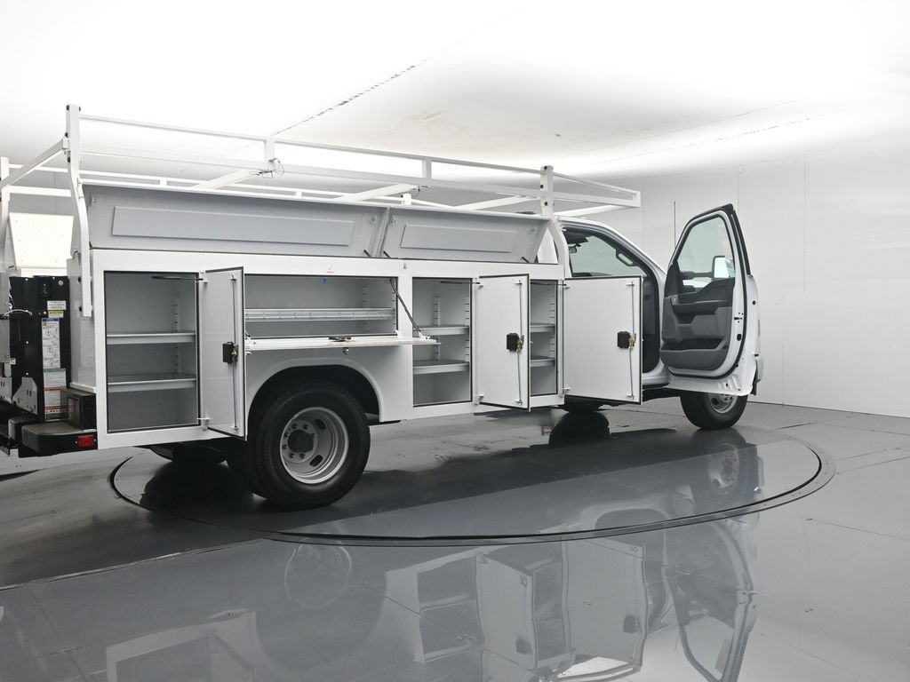 New 2026 Oxford White Ford XL image 5