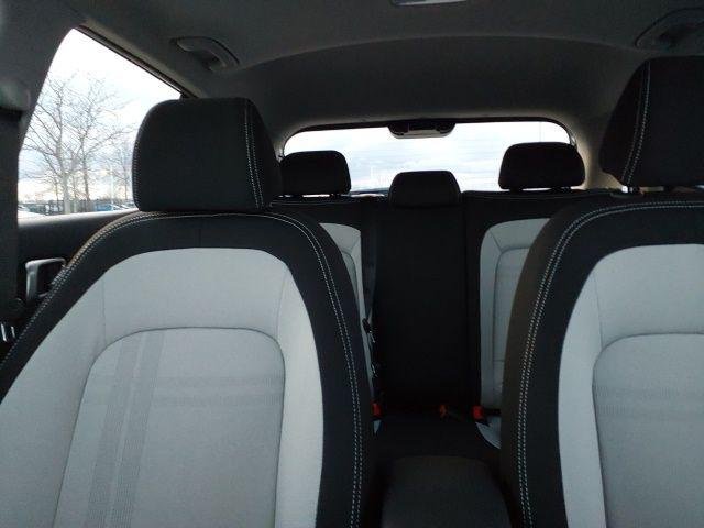 New 2026 Onyx Black Hyundai SEL image 25