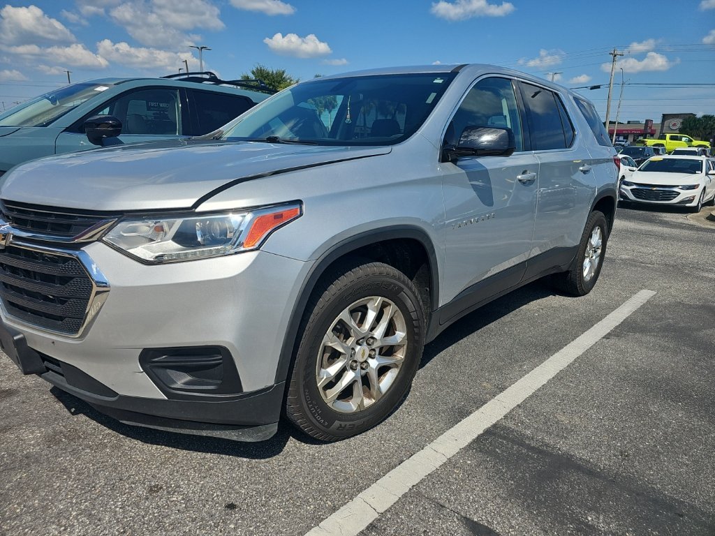 Used 2018 Silver Chevrolet LS image 3