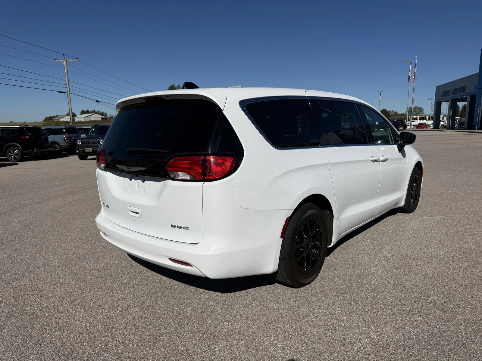 Used 2024 Bright White Clearcoat Chrysler LX image 19