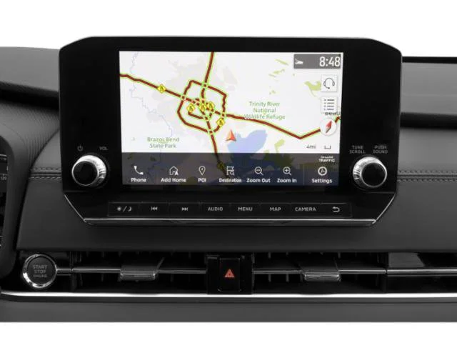 Used 2024 Labrador Black Pearl Mitsubishi SE image 16