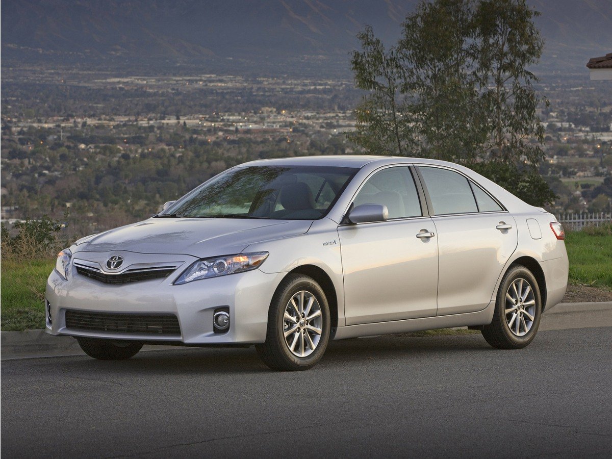 Used 2010 Gray Toyota  image 1