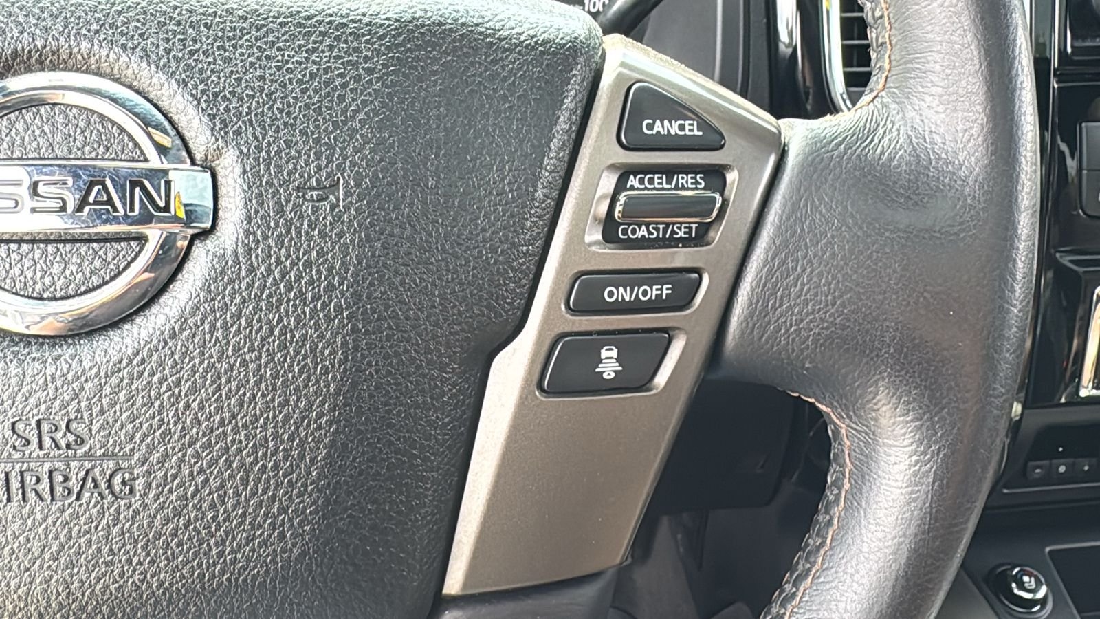 Used 2022 White Nissan Platinum Reserve image 29