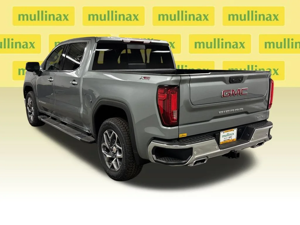 2026 GMC Sierra 1500 SLT - Photo 13