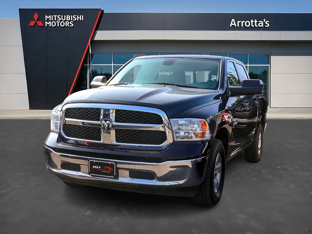 2023 RAM 1500 Classic SLT 4x4 Crew Cab 5'7's photo