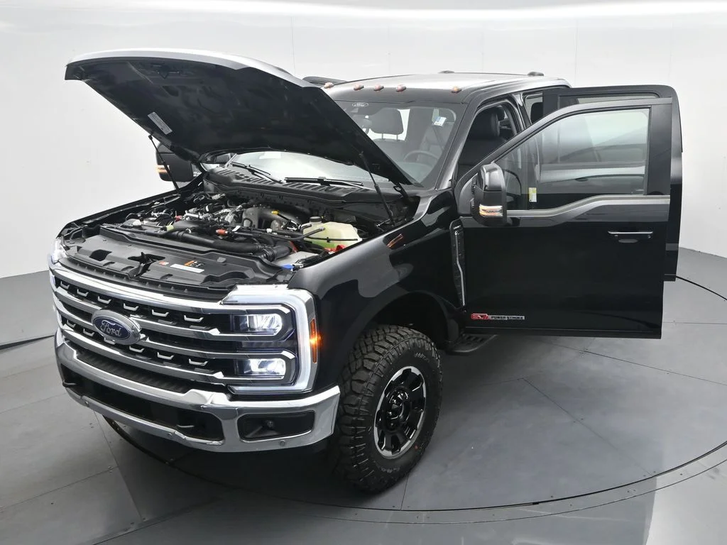 New 2026 Agate Black Metallic Ford F-250® Lariat® image 44