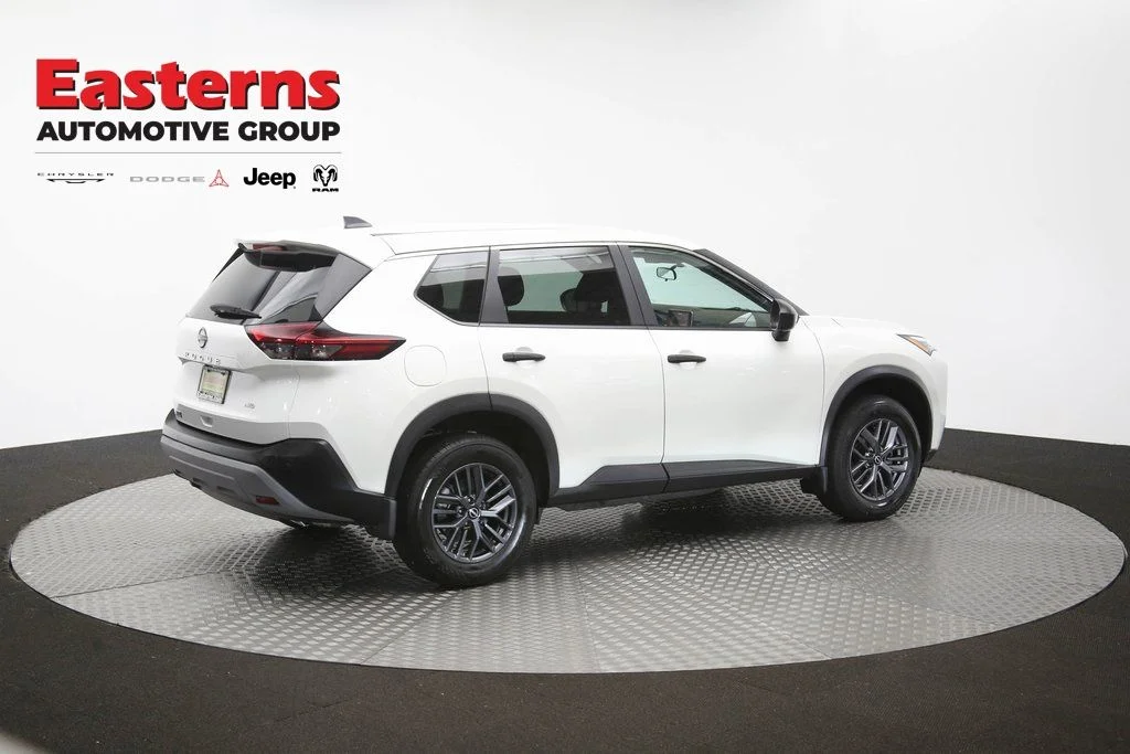 Used 2023 White Nissan S image 44