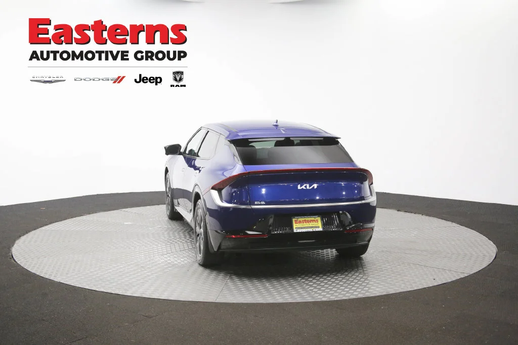 Used 2024 Blue Kia Wind image 60