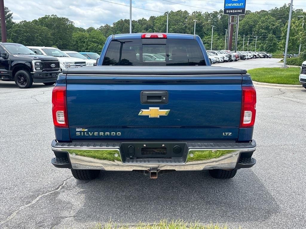 Used 2016 DEEP OCEAN BLUE METALLIC Chevrolet LTZ image 24