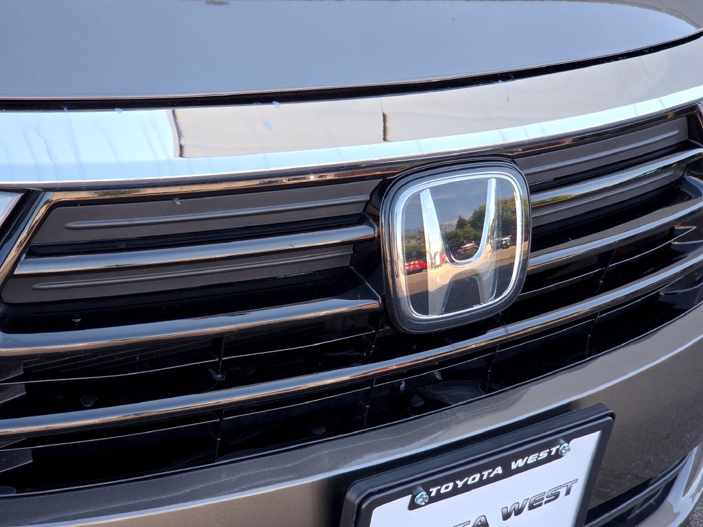 Used 2021  Honda Elite image 12