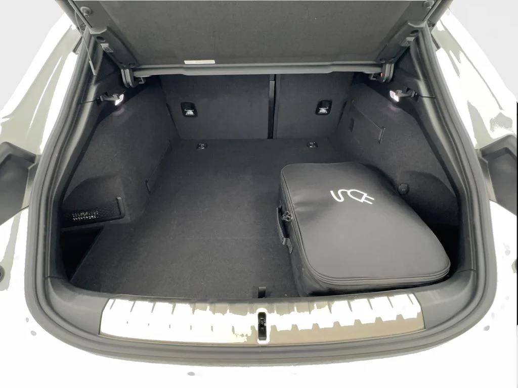 Used 2024 White Porsche 4S image 17