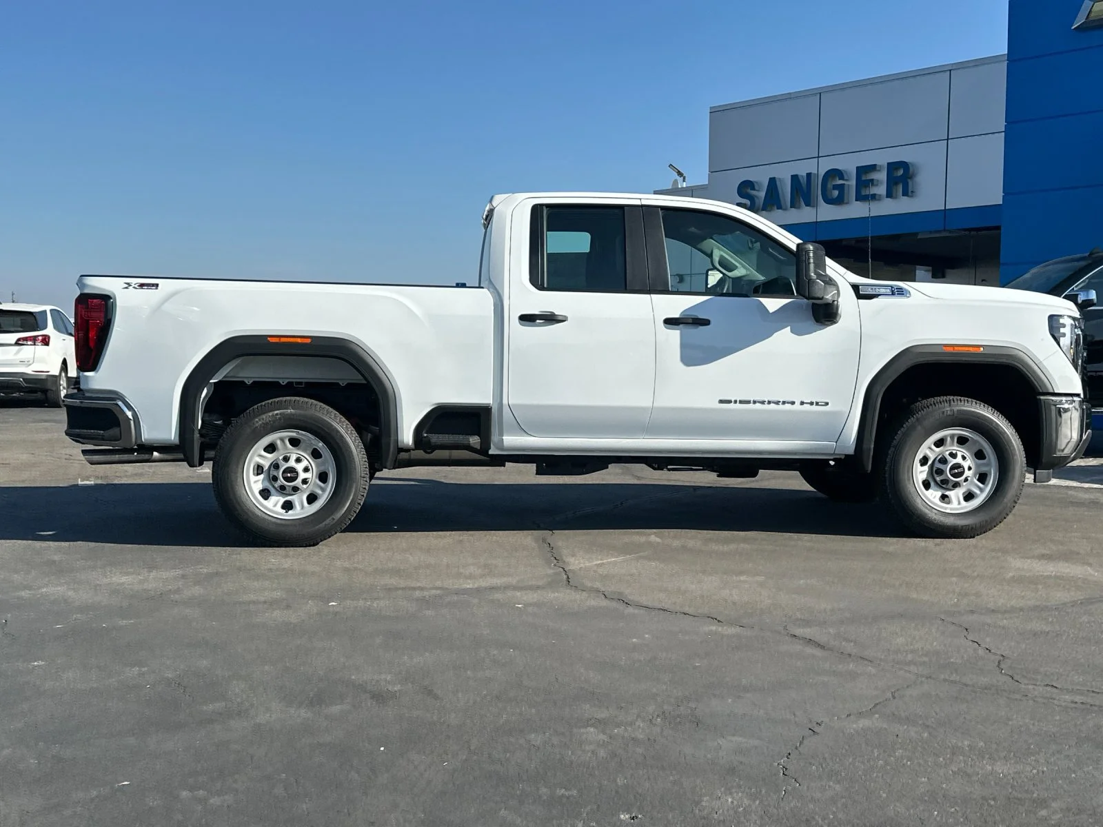 New 2026 Summit White GMC Pro image 3